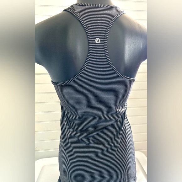lululemon athletica Tops - LULULEMON womens size 6 stripped racer back tank top